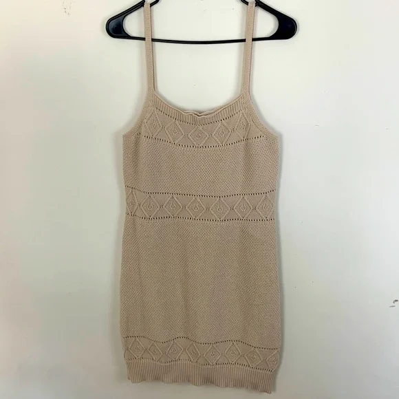 🌷SEVEN WONDERS Rose Knit Beige Dress Size 6 - Picture 4 of 9